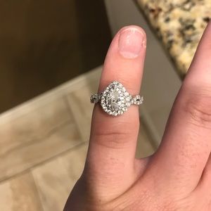 Pear shaped diamond ring